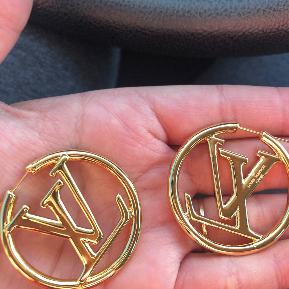 Louis Vuitton Hoops